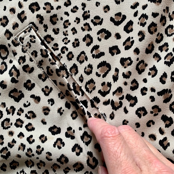 👏 3/$35 👏TanJay Ladies Leopard Print Jacket - Picture 8 of 12